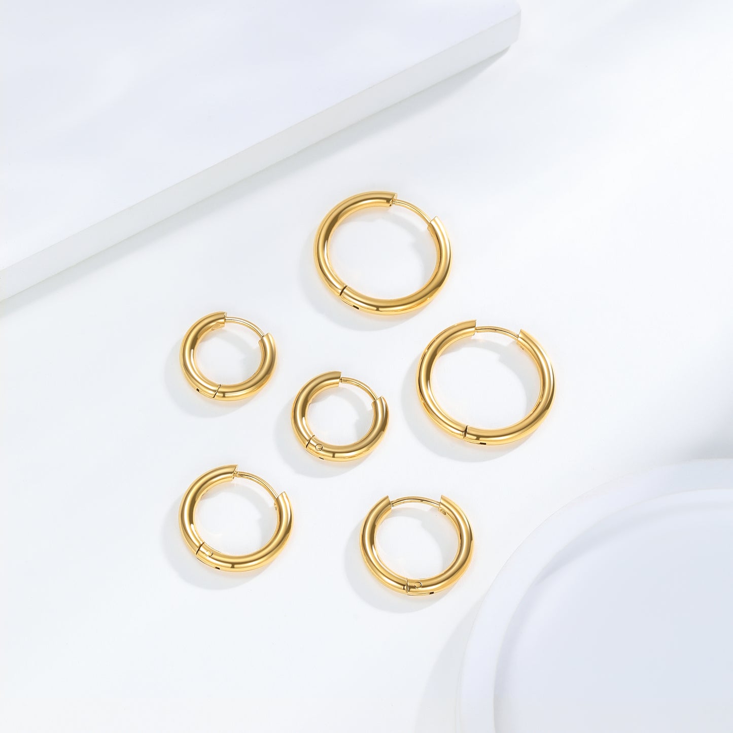 Classic Everyday Lightweight Gold Hoop Earrings