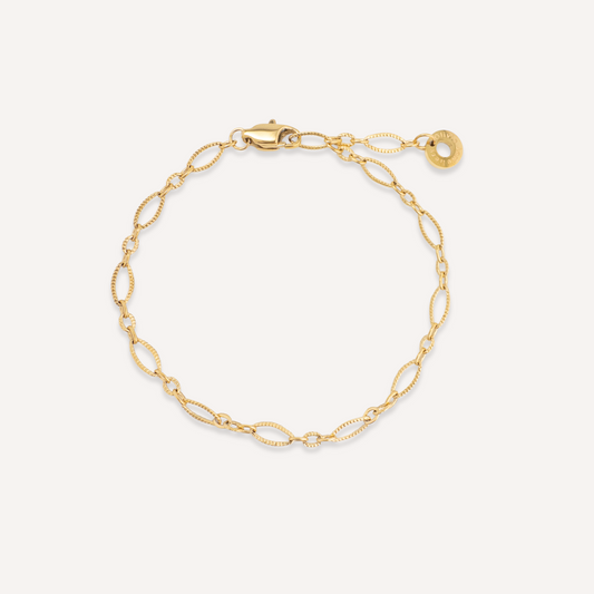 Delicate Gold Oval Link Bracelet